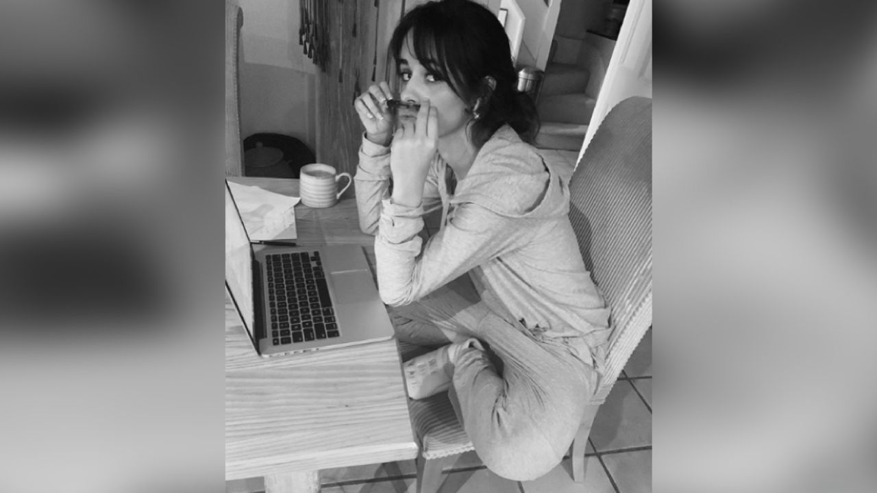 Camila Cabello celebra dos años del debut de su primer álbum, ‘Camila’