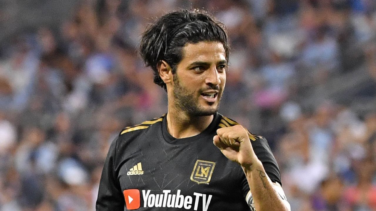Carlos Vela luce ‘kilitos’ de más en su regreso a los entrenamientos