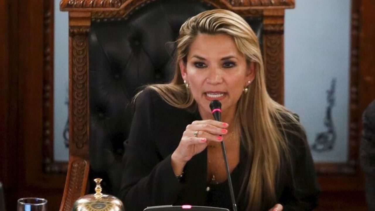 Gobierno interino de Bolivia repudia el llamado a las armas de Evo Morales