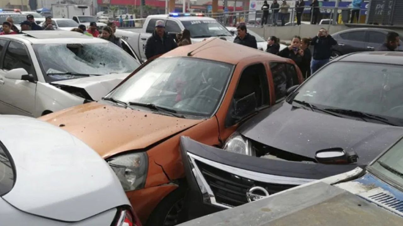 VIDEO: Hombre, grave tras ser arrollado por auto a exceso de velocidad