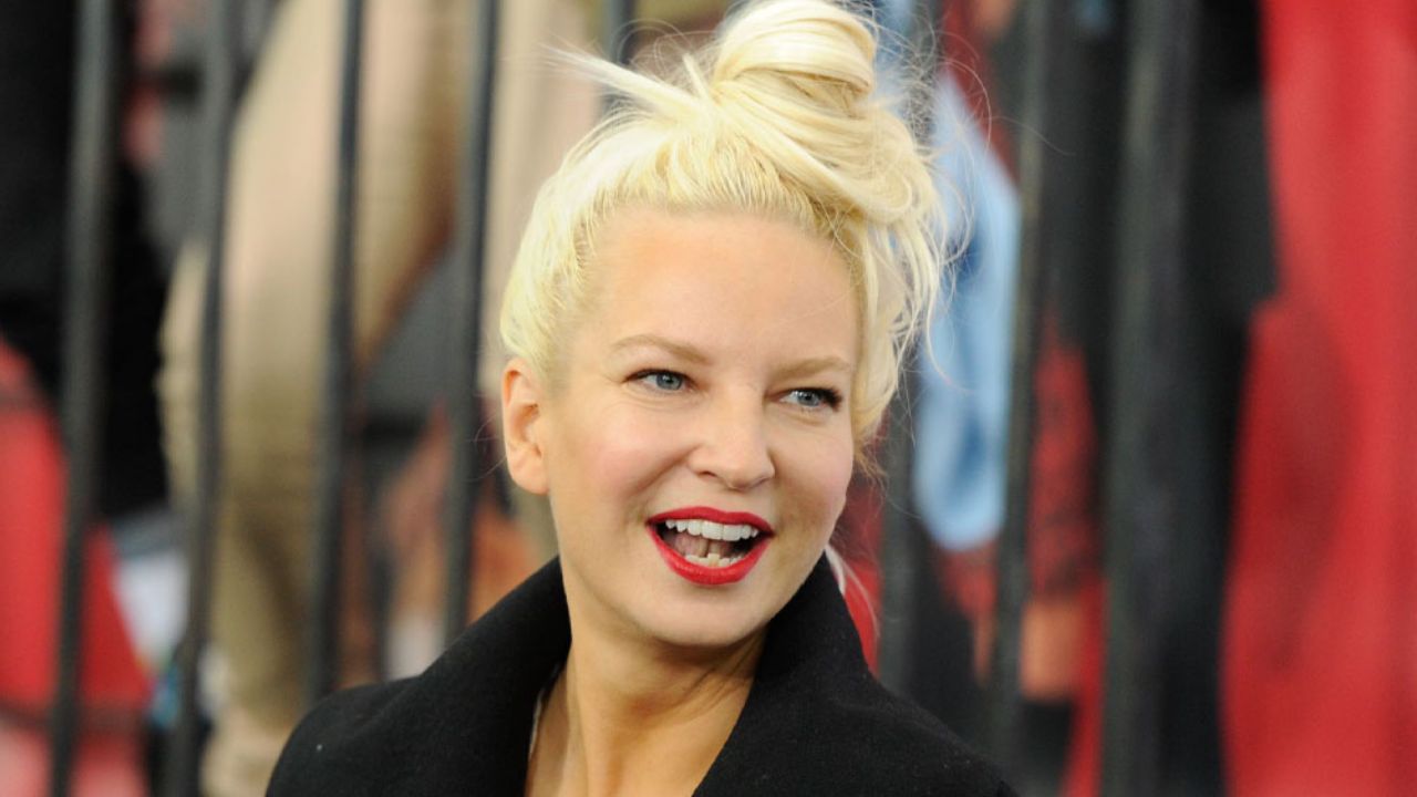 Sia y el curioso método que utilizó para pedirle sexo sin compromiso a Diplo