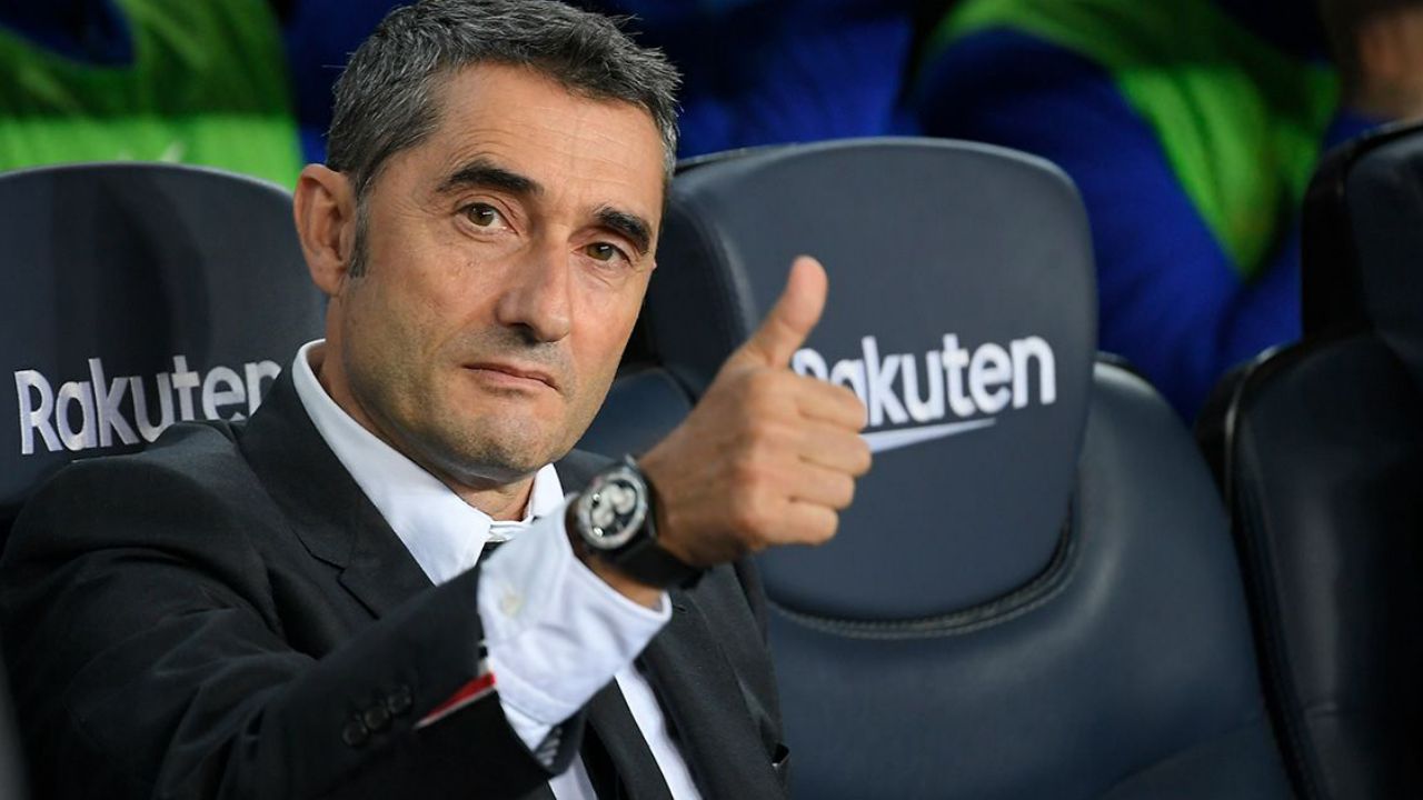 Piqué encabeza la emotiva despedida de Ernesto Valverde del FC Barcelona