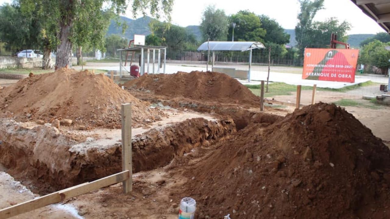 En Álamos invierten 600 mil pesos para construir un aula de medios en escuela