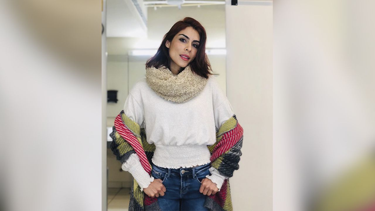 María León comparte detalles de su nuevo videoclip, ‘Así Es Amar’