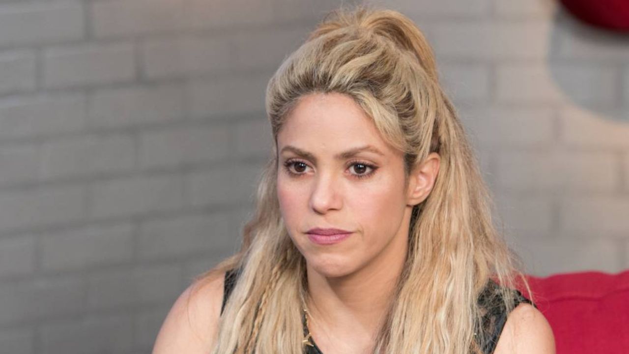 ¡Irreconocible! Shakira sorprende con nuevo ‘look’ al dejar el cabello rubio
