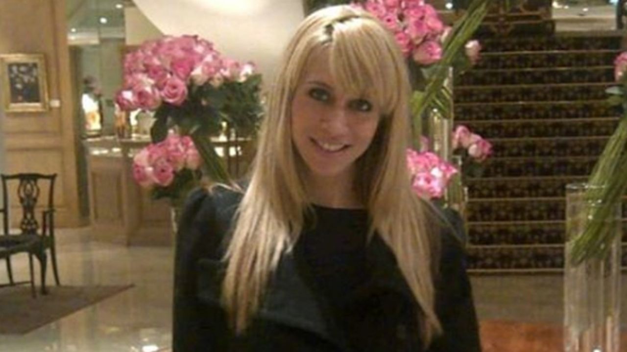 VIDEO: Noelia derrocha sensualidad con ceñido traje de cuerpo completo