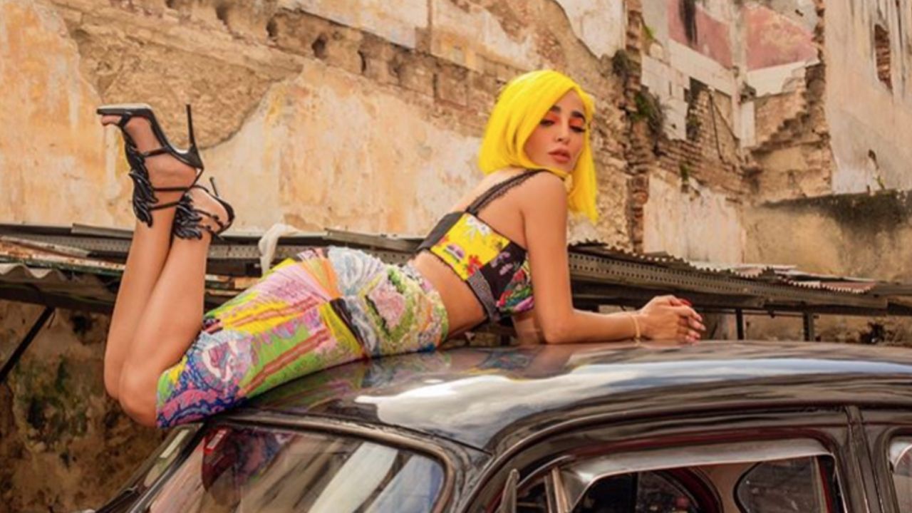 VIDEO: Manelyk de ‘Acapulco Shore’ luce cerradas curvas en pequeño bikini