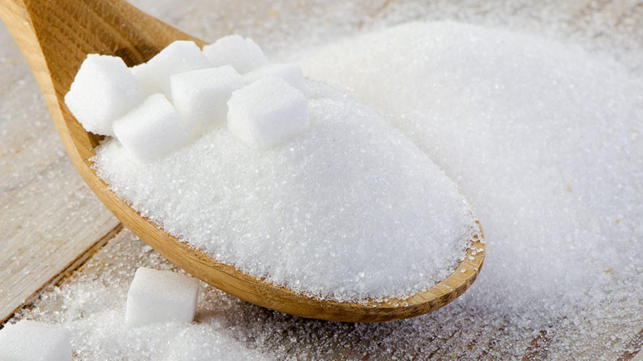 Azúcar en exceso es igual de peligroso que cualquier droga, según estudio