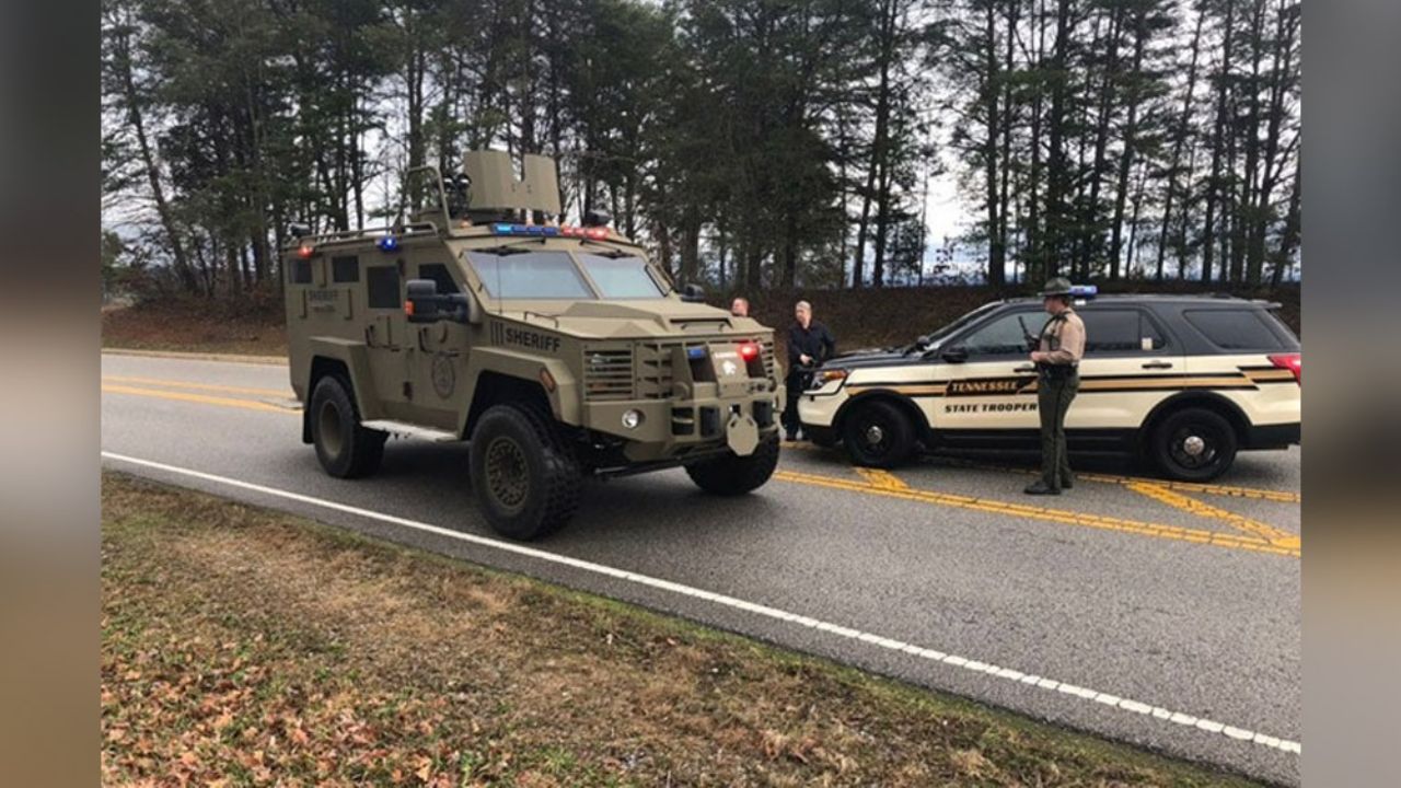 Reportan tirador activo en base de Guardia Nacional en Tennessee