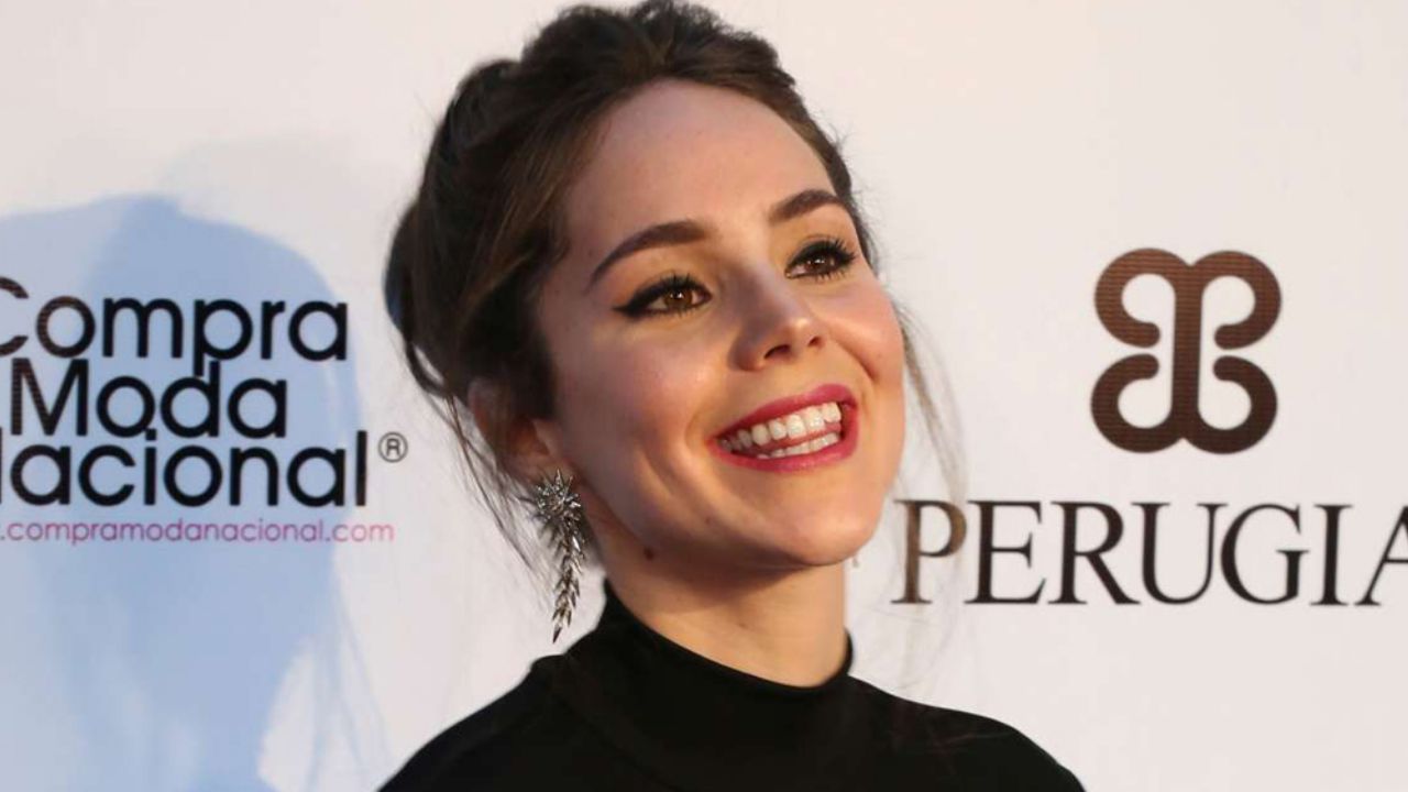 Camila Sodi comparte polémico póster de su sensual caracterización de ‘Rubí’