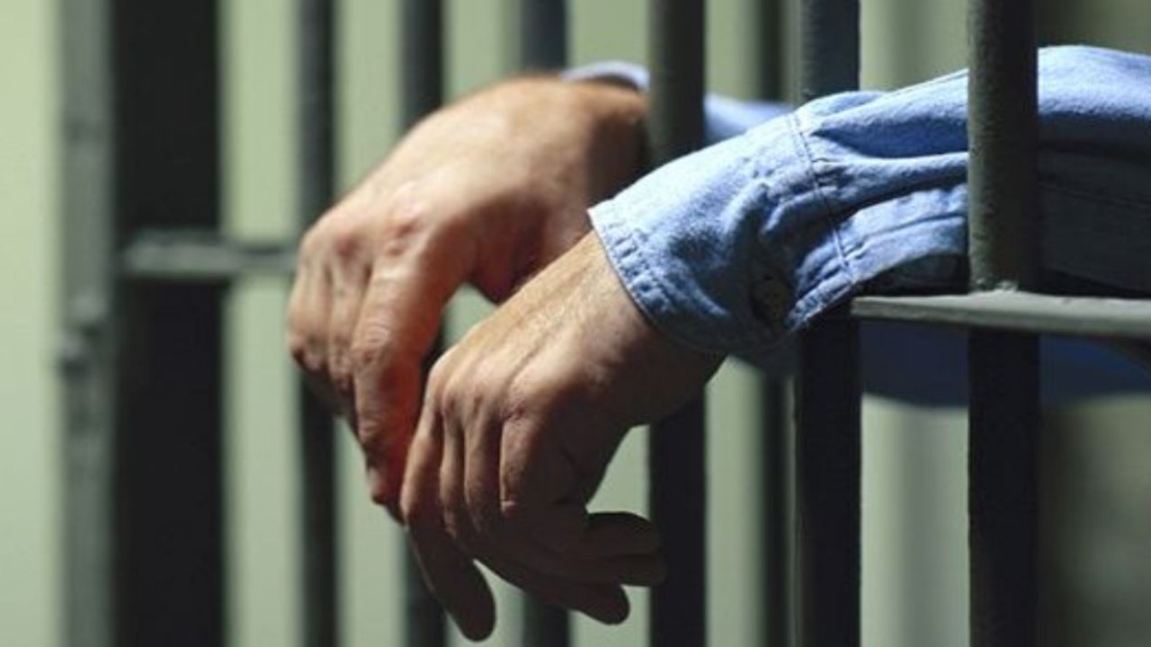 Dan más de 49 años de cárcel a hombre que intentó calcinar a 2 mujeres