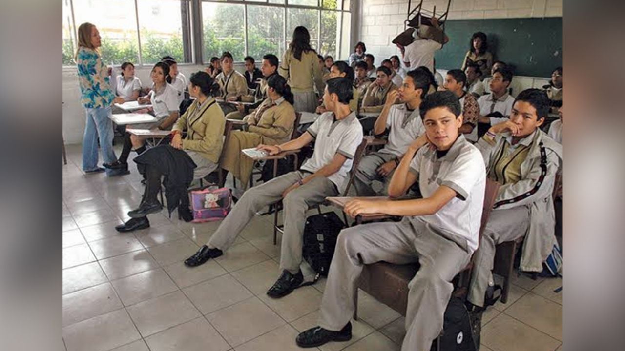 Chismógrafo y tardeadas: En Twitter reviven sus experiencias de secundaria