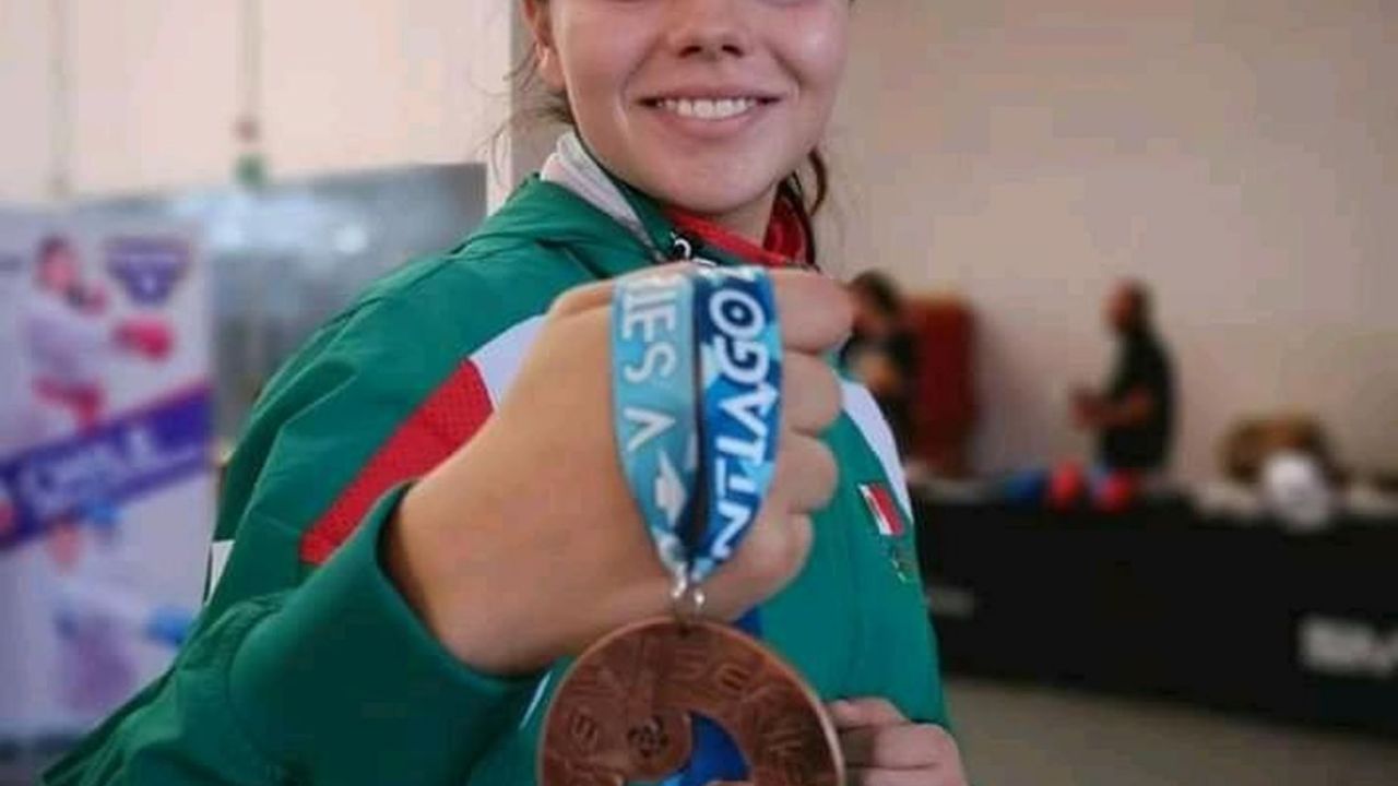 Sachiko Ramos se cuelga medalla de bronce en Internacional de Karate Do