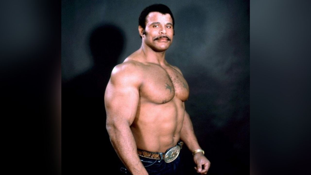 Fallece Rocky Johnson, conocido luchador y padre de ‘La Roca’