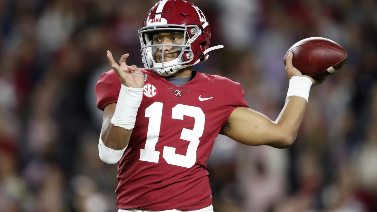 Tua Tagovailoa, cerca de lanzar y podría recuperarse antes del Draft