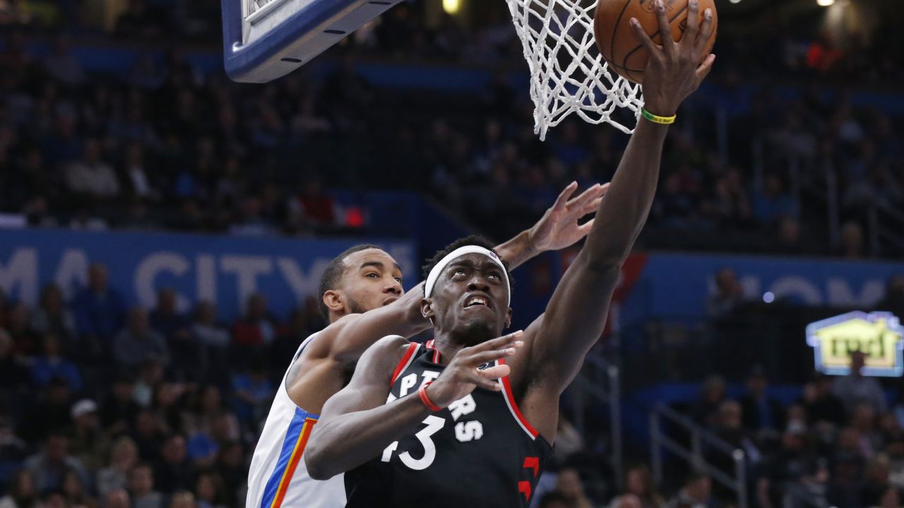 Los Raptors y Powell resisten la ofensiva del Thunder