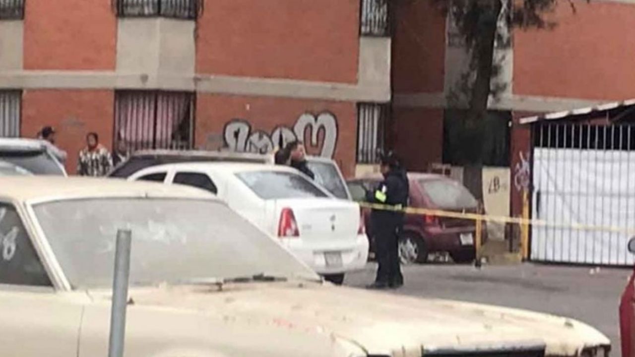 Por supuesto ajuste de cuentas, matan a mujer en estacionamiento de Cuautitlán