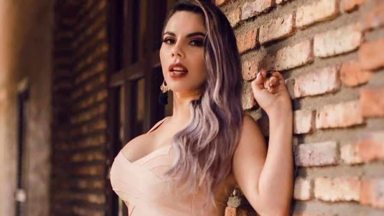 VIDEO: Lizbeth Rodríguez hace sensual ‘perreo’ a un joven sin pena alguna