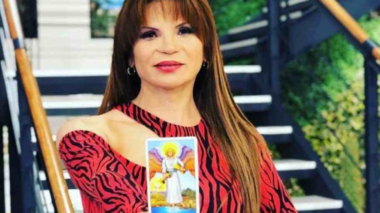 Malas noticias: Mhoni Vidente anuncia suicidio de J Balvin y otra muerte