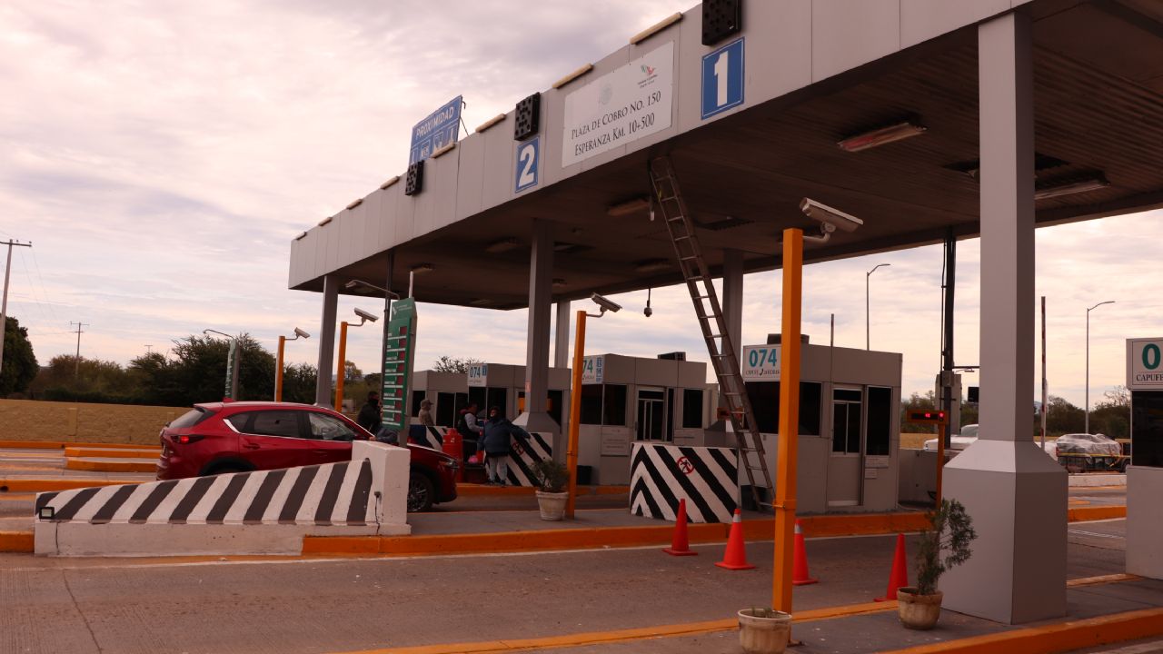 Los manifestantes de la caseta de peaje rompen diálogo con autoridad