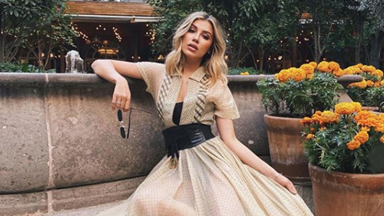 Michelle Salas, hija de Luis Miguel, deja ver sus curvas desde Quintana Roo