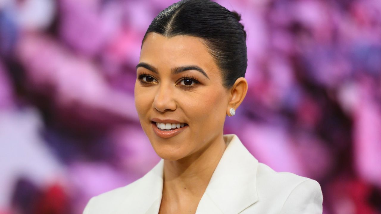 Kourtney Kardashian luce de ‘ensueño’ con bikini en las aguas de Italia