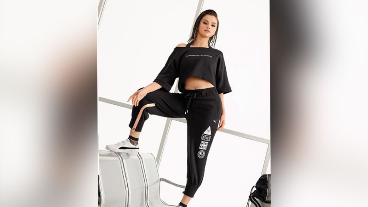 Selena Gomez presume su melena bicolor en nueva presentación de ‘Rare’