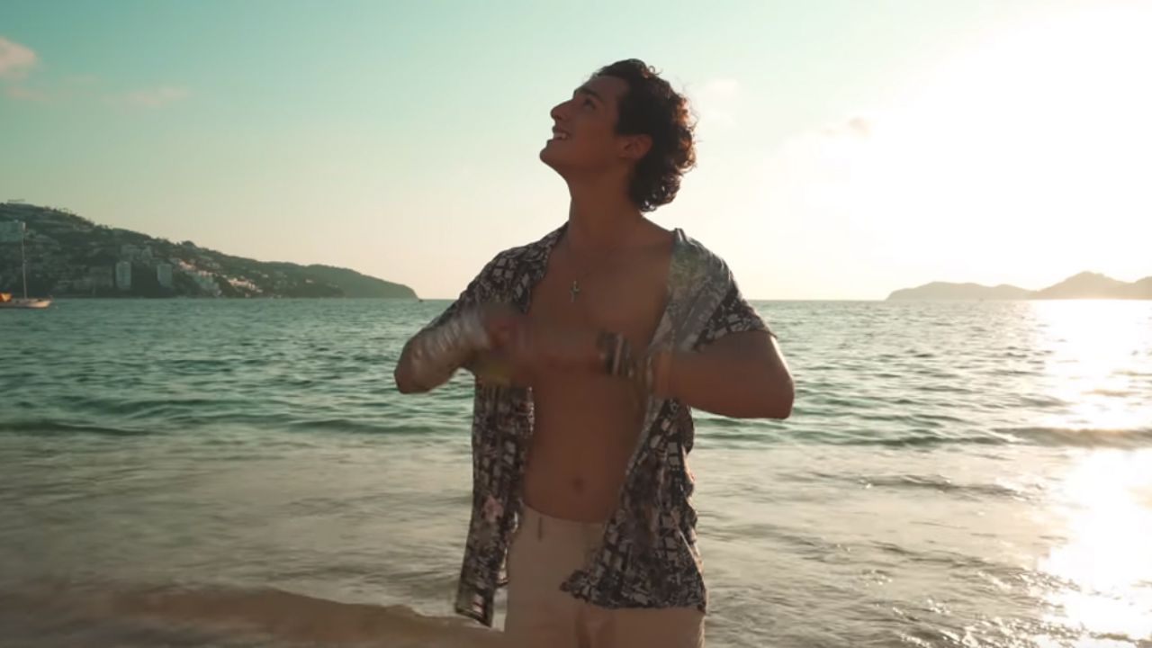 Emilio Osorio estrena videoclip llamado ‘La Playita’; es tendencia en Twitter