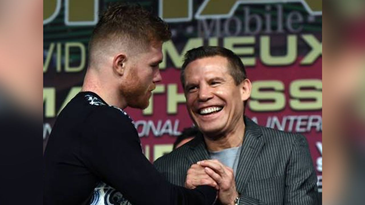 ‘Canelo’ Álvarez recibe la misma distinción que Julio César Chávez