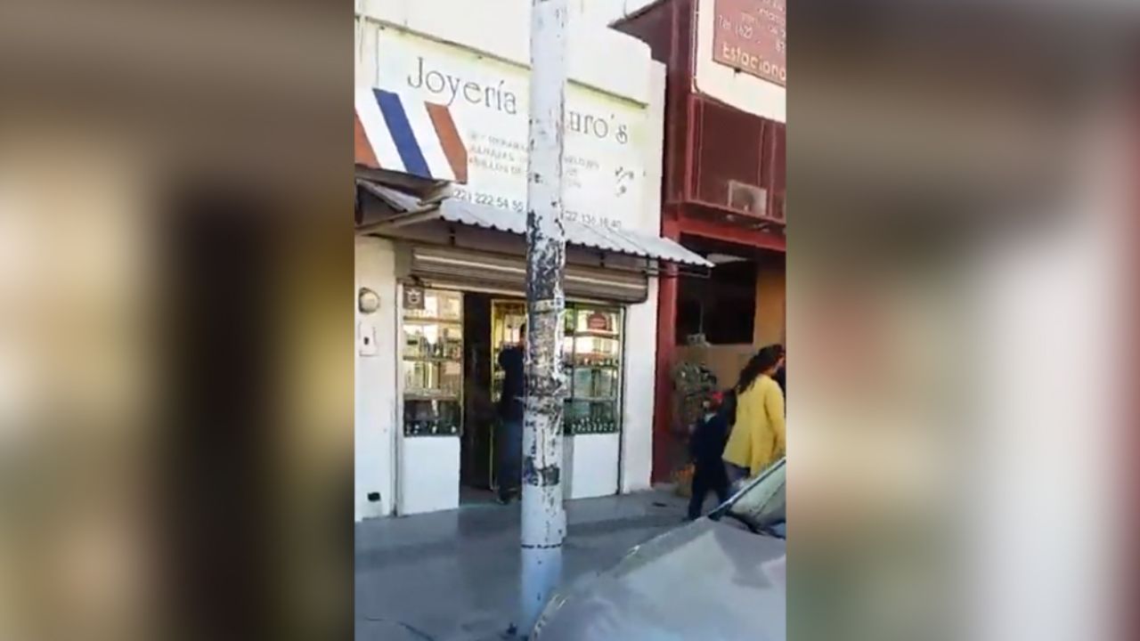 Tarde violenta: Joyería en Guaymas es víctima de un robo a mano armada