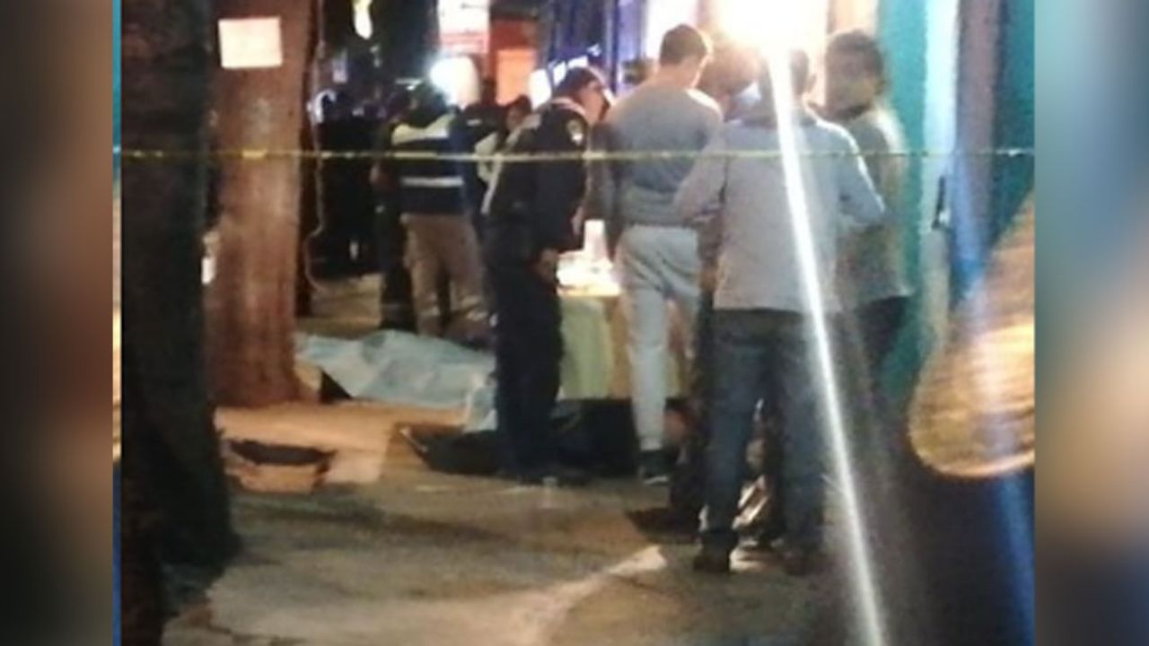 Balacera deja 3 muertos y 2 heridos en puesto de comida de Azcapotzalco