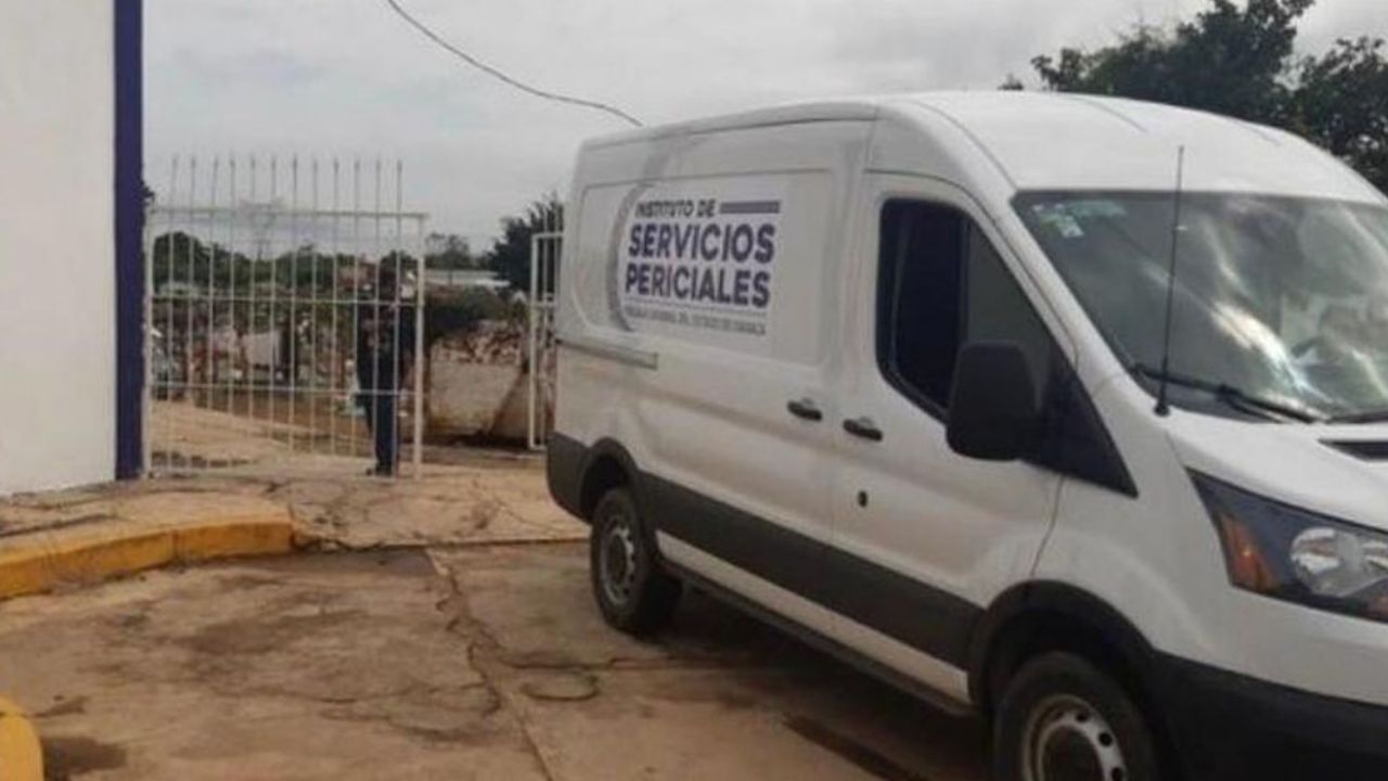 Ejecutan a funcionario de Oaxaca en estacionamiento de plaza comercial