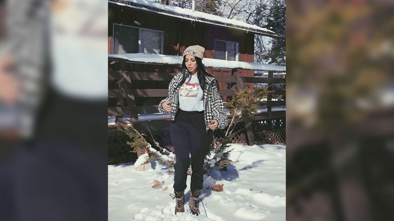 Desde el desierto, Jimena Sánchez roba suspiros al lucir sus caderas de fuego