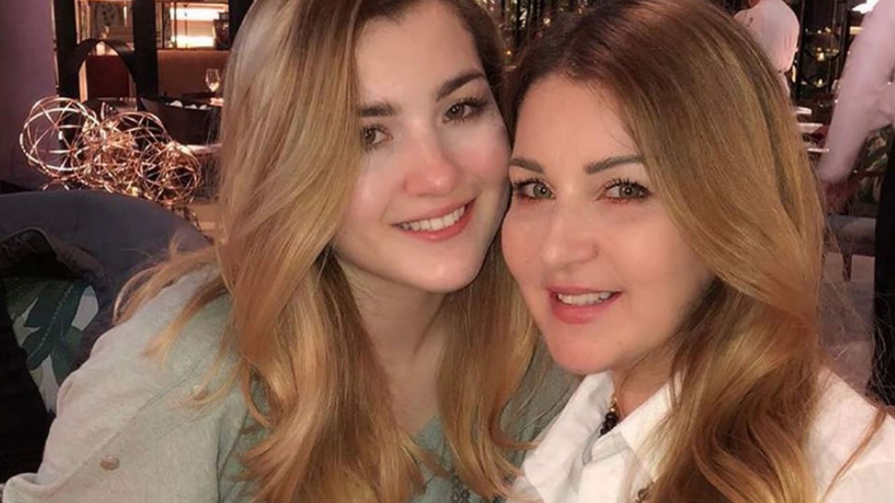 ¡Son idénticas! Alicia Villarreal quiere que su hija la interprete en bioserie