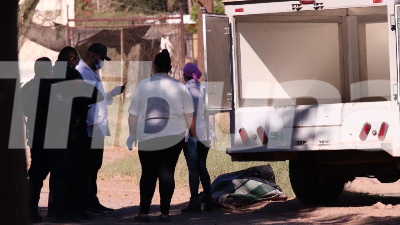 A plena luz del día, encuentran cadáver embolsado en estado de descomposición