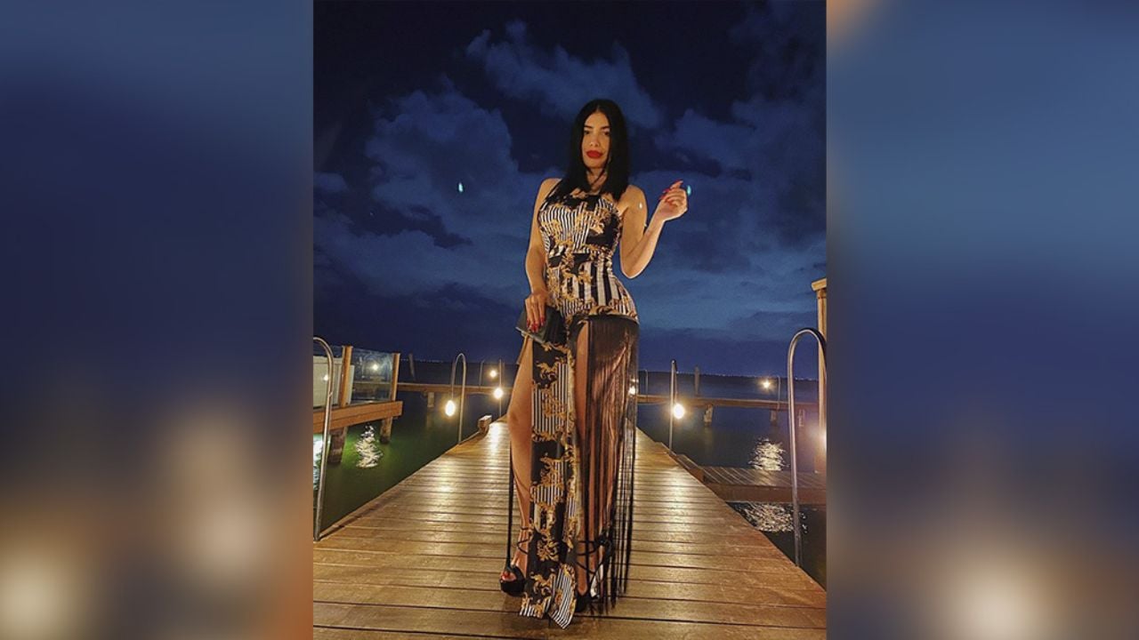 Tracy Sáenz complace pupilas al tomar un descanso en una mecedora