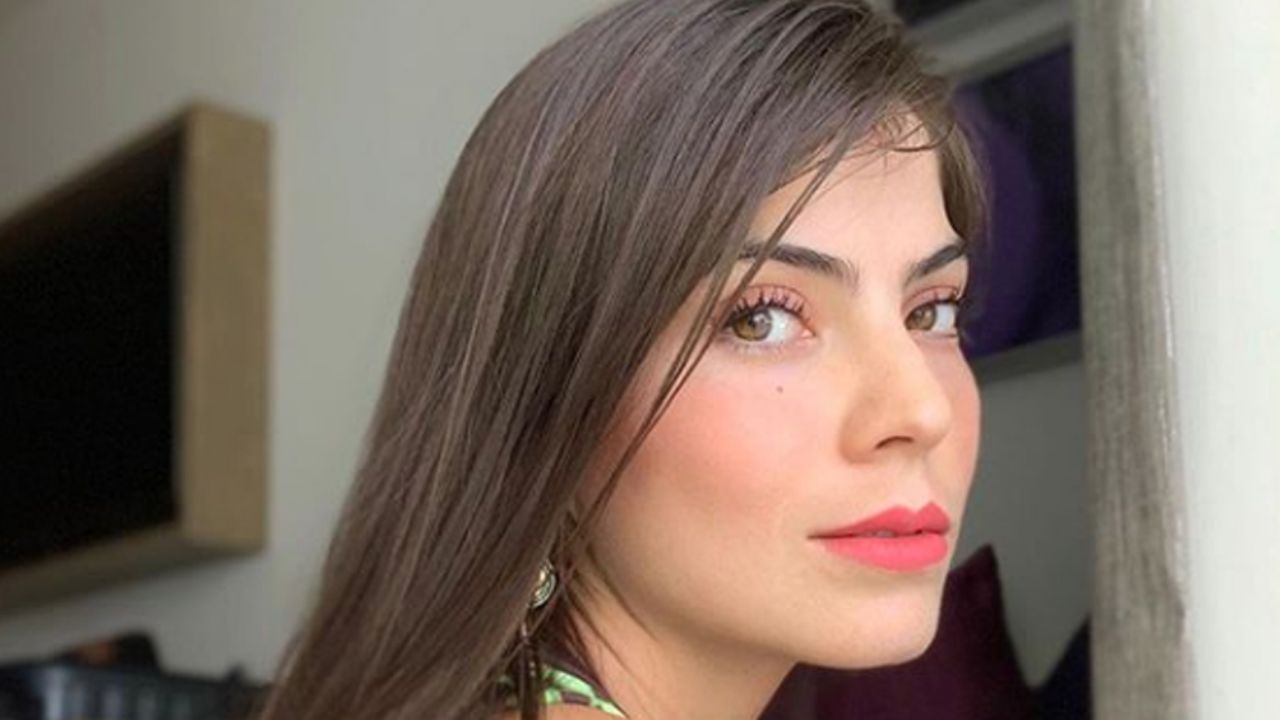 Esmeralda Ugalde, hermana de Ana Bárbara, sorprende con foto sin sostén
