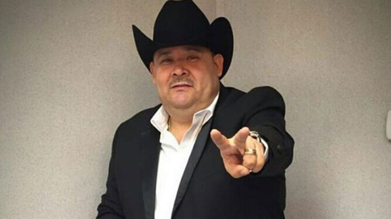 ‘El Coyote’ recibe atención médica de emergencia antes de su show en feria