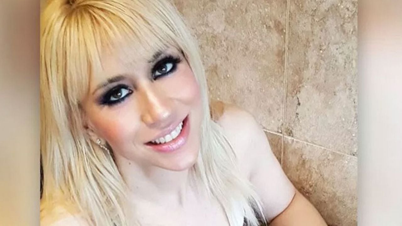 VIDEO: Con ajustado ‘short’ cachetero, Noelia deleita al mover sus encantos