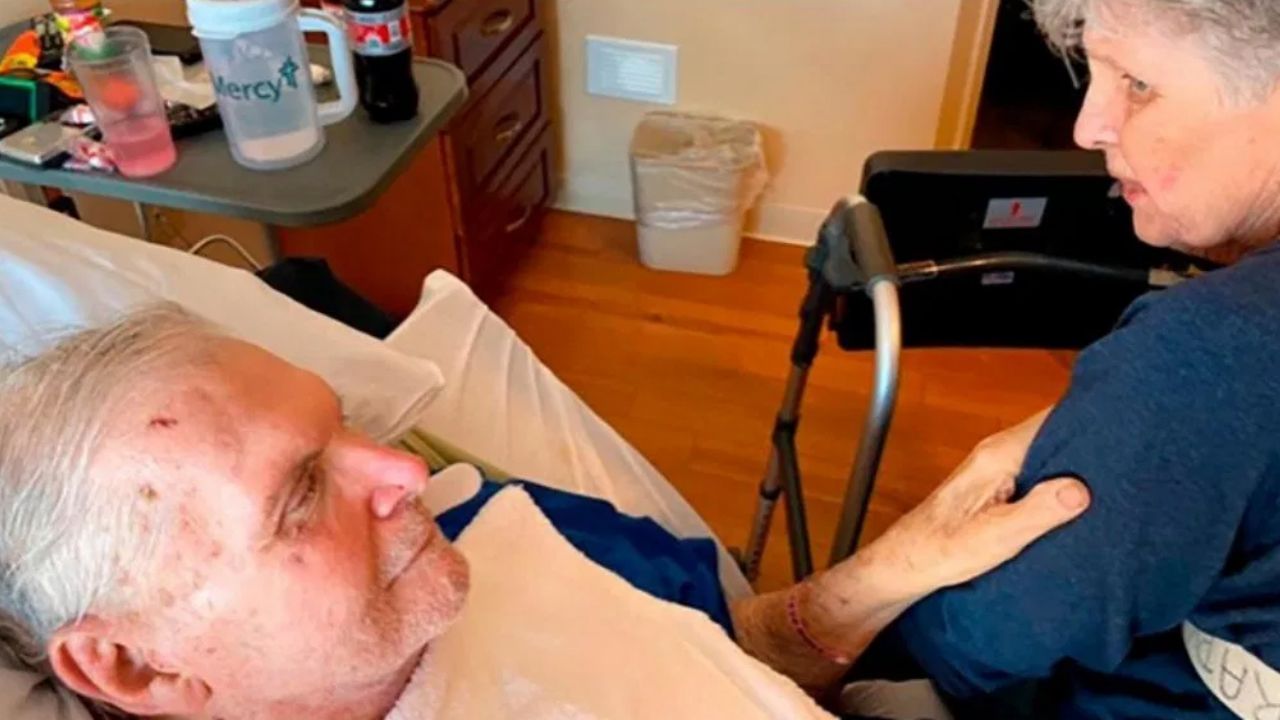 Ancianos mueren el mismo día tomados de las manos en asilo de Misuri