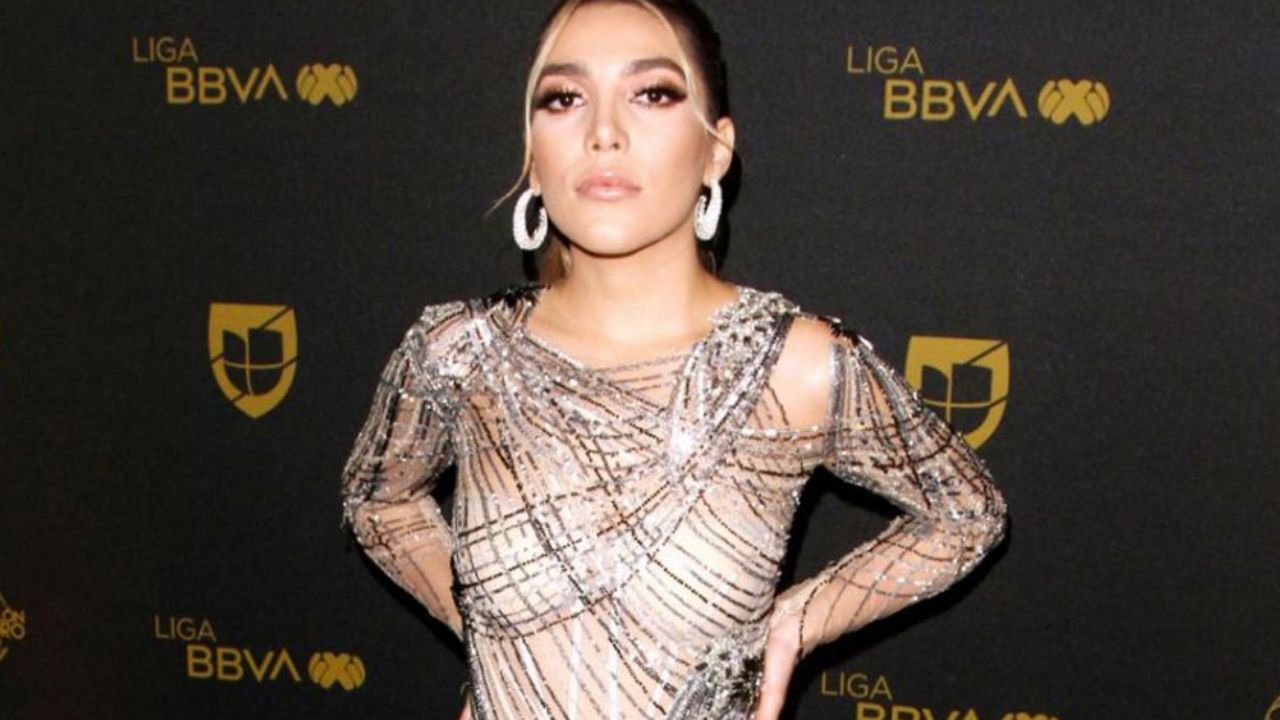 Frida Sofía deleita al publicar foto del día que posó desnuda para Playboy