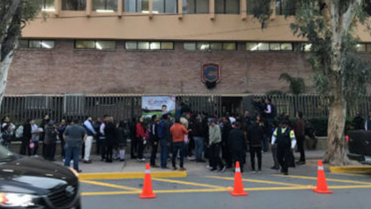 Familiar de menor que disparó a su maestra estaría vinculado con el narco