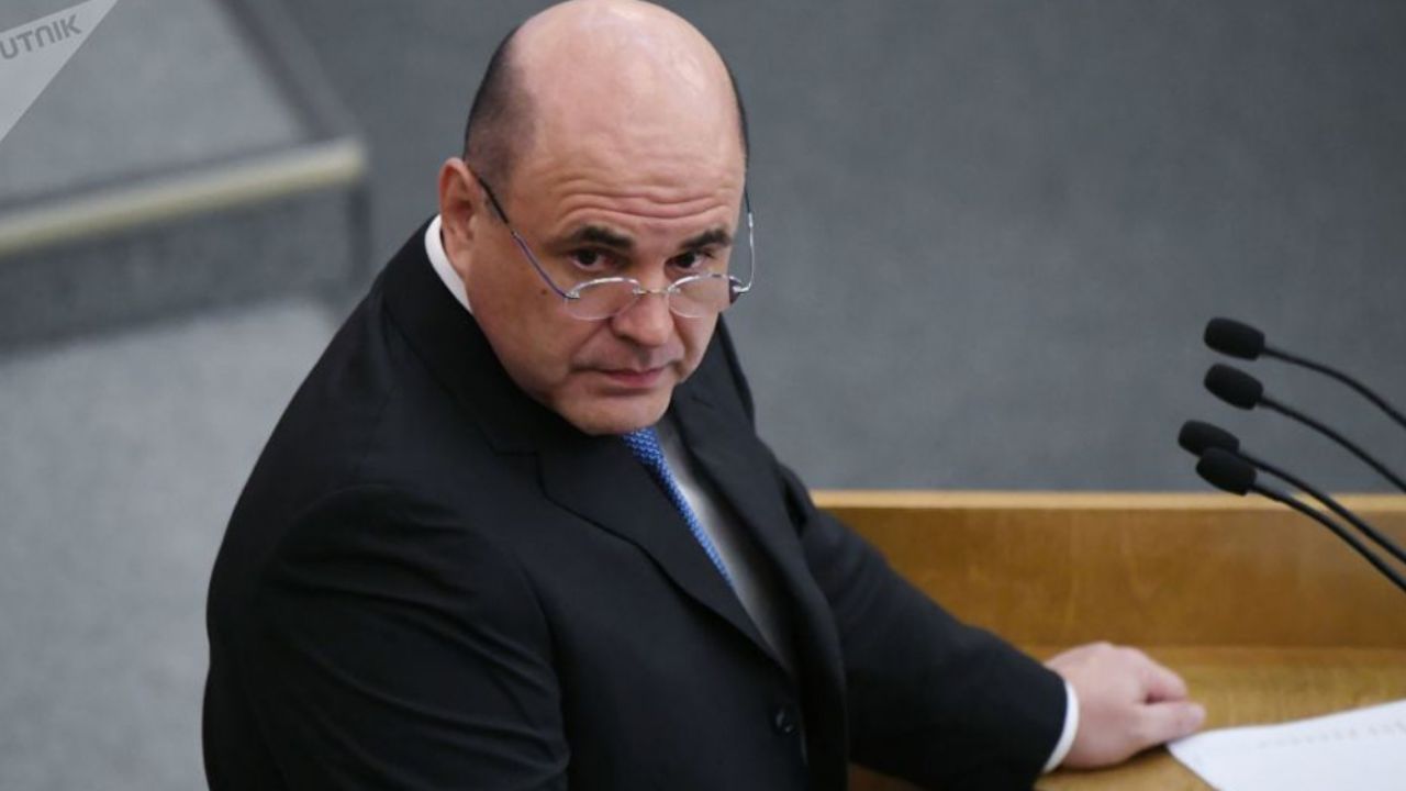 Primer ministro de Rusia presenta a Vladímir Putin el nuevo gabinete