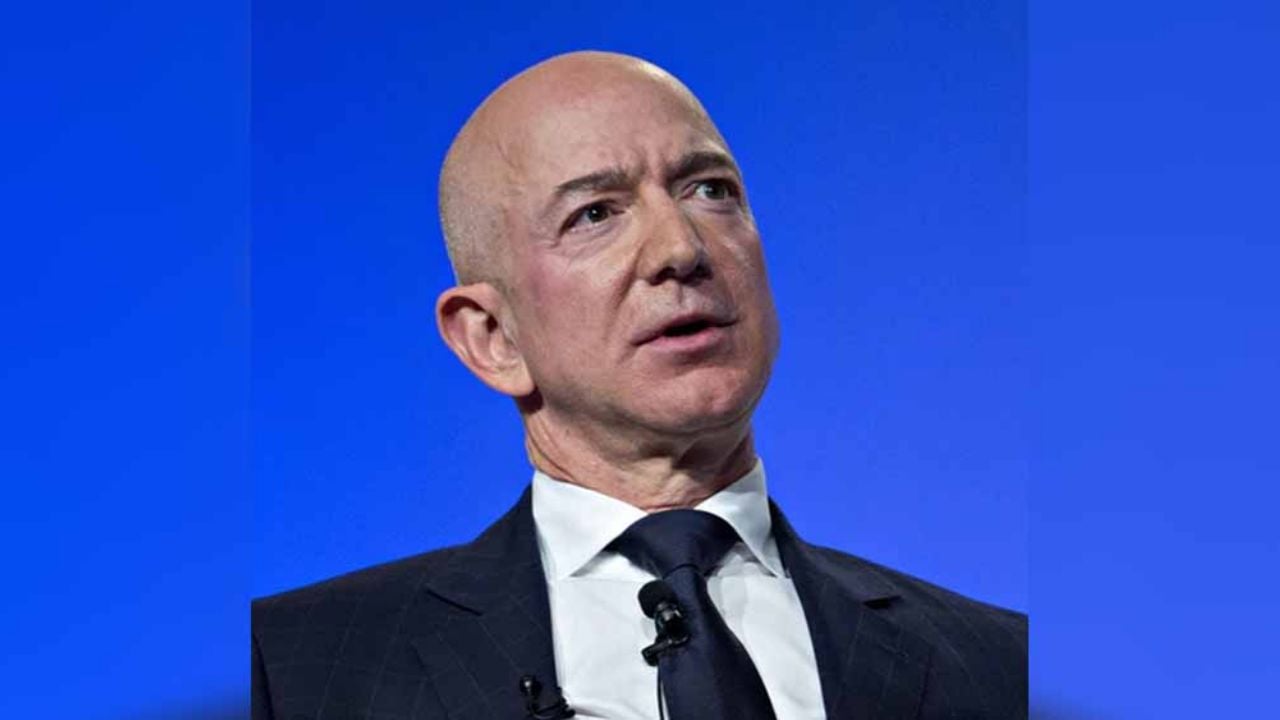 Celular del director de Amazon habría sido hackeado por príncipe saudí