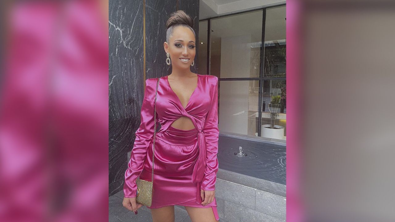 Keyla Caputo derrocha sensualidad al mojar sus atributos en la playa