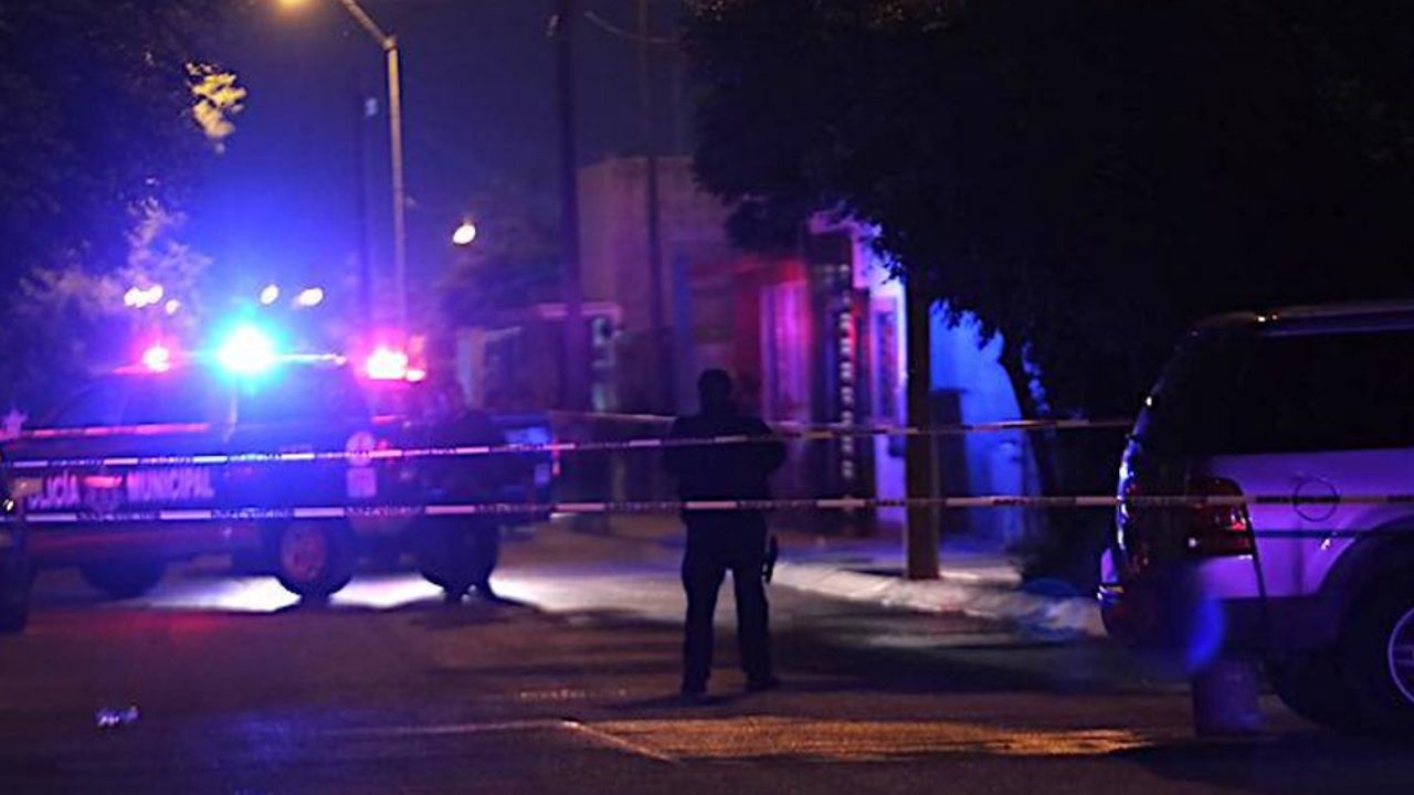 Joven es brutalmente asesinado a golpes y abandonado en plena calle