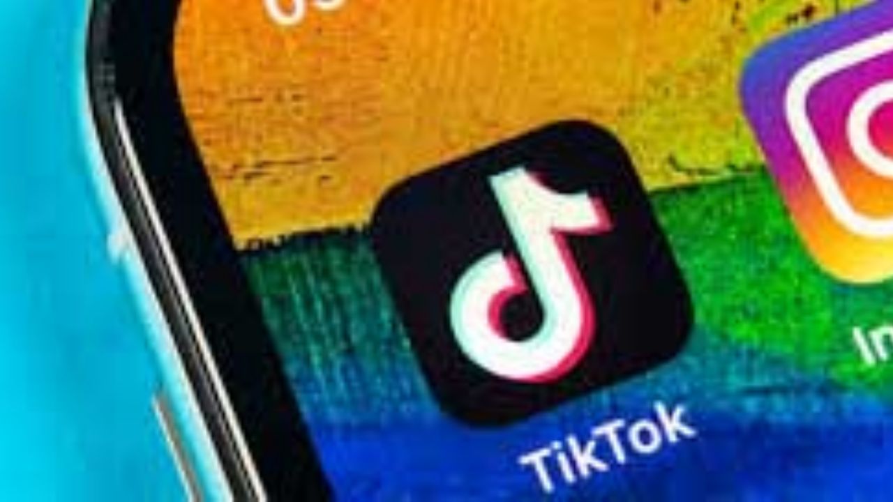 El peligroso nuevo reto de TikTok que bomberos piden a jóvenes evitar