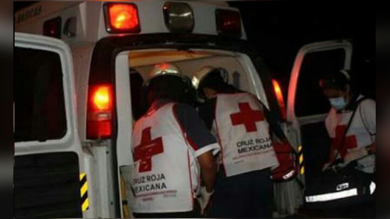 Adulto mayor grave tras ser embestido por una camioneta a exceso de velocidad