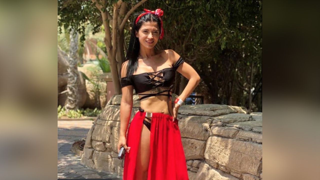 ¡Cuerpazo! Kimberly Flores lo enseña todo en pequeñas prendas deportivas