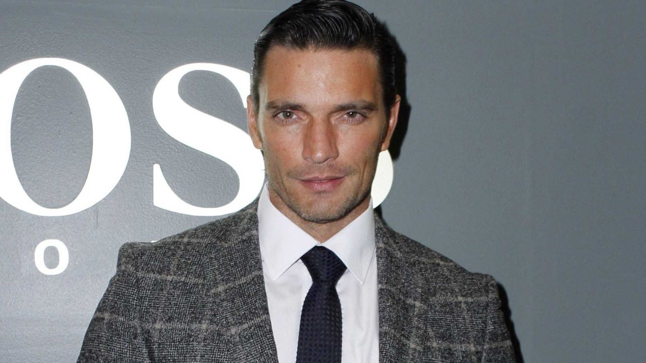 Julián Gil comparte detalles de la cirugía a la que fue sometido